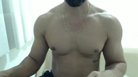 cashmastermuscle77 online show from May 14, 2026, 3:02 am