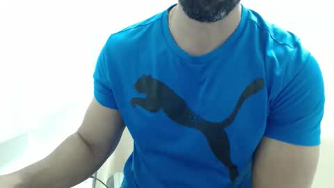 cashmastermuscle77 online show from May 18, 2026, 10:26 pm