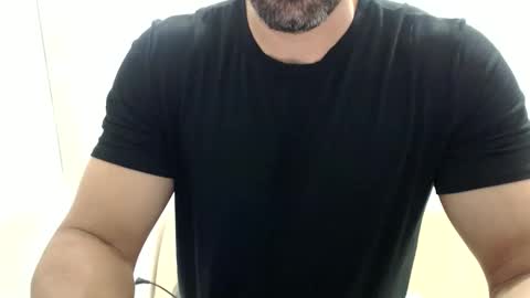 cashmastermuscle77 online show from May 24, 2026, 11:26 am