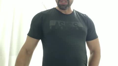 cashmastermuscle77 online show from May 27, 2026, 11:46 pm