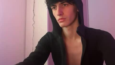 Snapshot of cashmasterparis chatting on February 2, 2026, 9:35 pm cashmasterparis online show from February 2, 2026, 9:35 pm