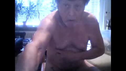 Snapshot of casio65 chatting on February 24, 2025, 11:32 am casio65 online show from February 24, 2025, 11:32 am