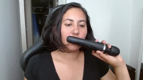 Snapshot of cassandra_ruizz chatting on June 1, 2026, 6:20 pm 573215024606 online show from June 1, 2026, 6:20 pm
