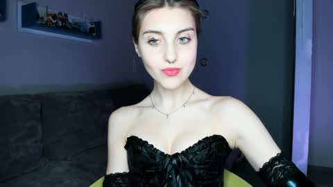 Snapshot of cassiablade1 chatting on December 2, 2024, 6:54 pm Seductress Cassia FINDOM AND SADISM NO NUDE online show from December 2, 2024, 6:54 pm