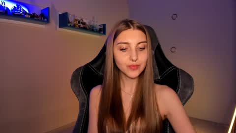 Snapshot of cassiablade1 chatting on January 15, 2025, 10:24 pm Seductress Cassia FINDOM AND SADISM NO NUDE online show from January 15, 2025, 10:24 pm