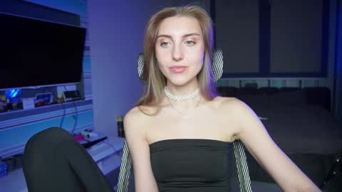 Snapshot of cassiablade1 chatting on October 7, 2025, 4:26 pm Seductress Cassia FINDOM AND SADISM NO NUDE online show from October 7, 2025, 4:26 pm