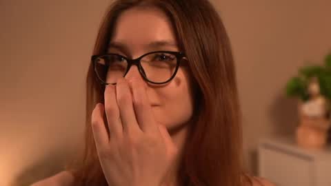 Cassie online show from April 18, 2026, 4:00 pm