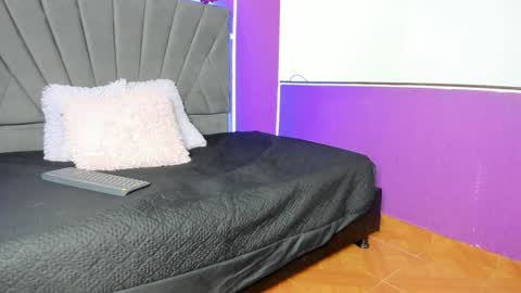 Snapshot of cassie_jones1 chatting on January 24, 2025, 4:16 am Cassie Jones online show from January 24, 2025, 4:16 am