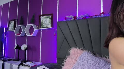 Snapshot of cassie_jones1 chatting on February 6, 2025, 9:53 am Cassie Jones online show from February 6, 2025, 9:53 am