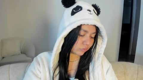 Snapshot of cassie_jones1 chatting on June 10, 2026, 12:22 am Cassie Jones online show from June 10, 2026, 12:22 am