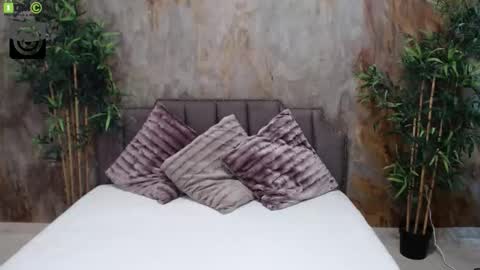 Cassie Marks  online show from February 13, 2026, 10:22 am