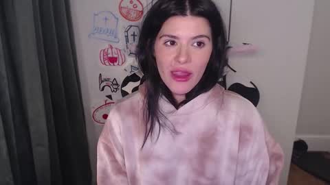 Snapshot of cassiealvarez chatting on October 13, 2025, 4:23 am cassiealvarez online show from October 13, 2025, 4:23 am