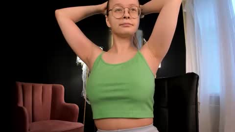 assie online show from November 8, 2025, 12:38 pm