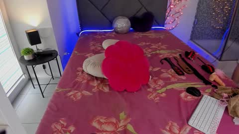 Cassie online show from September 16, 2025, 5:30 am