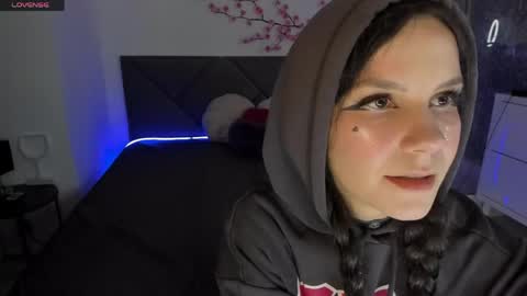 Snapshot of cassieevanss chatting on April 20, 2026, 5:32 am Cassie online show from April 20, 2026, 5:32 am