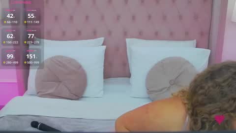 Curly online show from October 5, 2025, 5:17 am