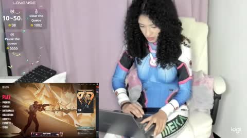 Snapshot of cassiophea_ chatting on January 16, 2025, 6:14 am Cami online show from January 16, 2025, 6:14 am