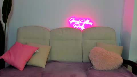 Snapshot of cassy_foxy chatting on April 9, 2026, 5:18 am cassy_foxy online show from April 9, 2026, 5:18 am