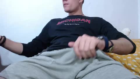 Snapshot of casteryx chatting on March 8, 2025, 2:45 am Juan online show from March 8, 2025, 2:45 am