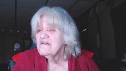 Snapshot of cat9paw chatting on January 4, 2025, 8:16 pm cat online show from January 4, 2025, 8:16 pm