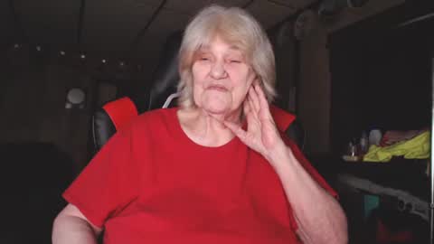 Snapshot of cat9paw chatting on January 10, 2025, 9:42 pm cat online show from January 10, 2025, 9:42 pm