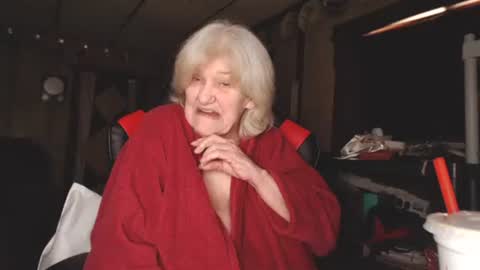 Snapshot of cat9paw chatting on January 18, 2025, 6:32 pm cat online show from January 18, 2025, 6:32 pm