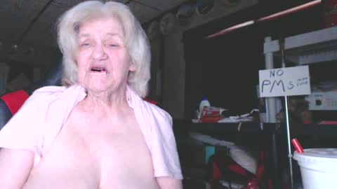 Snapshot of cat9paw chatting on February 5, 2025, 9:29 pm cat online show from February 5, 2025, 9:29 pm