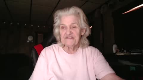 Snapshot of cat9paw chatting on February 20, 2025, 5:18 pm cat online show from February 20, 2025, 5:18 pm