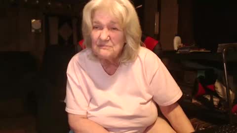 Snapshot of cat9paw chatting on February 22, 2025, 9:37 pm cat online show from February 22, 2025, 9:37 pm