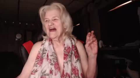 Snapshot of cat9paw chatting on February 26, 2025, 8:22 pm cat online show from February 26, 2025, 8:22 pm