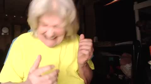 Snapshot of cat9paw chatting on March 6, 2025, 4:07 pm cat online show from March 6, 2025, 4:07 pm