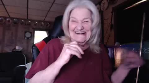 Snapshot of cat9paw chatting on September 10, 2025, 5:02 pm cat online show from September 10, 2025, 5:02 pm