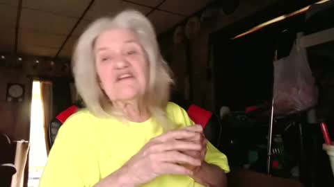 Snapshot of cat9paw chatting on October 19, 2025, 4:07 pm cat online show from October 19, 2025, 4:07 pm