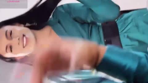 catalina online show from February 12, 2026, 7:09 pm