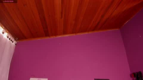 Cata green model independient online show from April 6, 2026, 7:26 pm