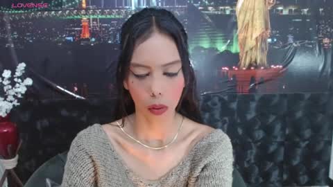 Queen Catalella online show from April 25, 2026, 4:04 am