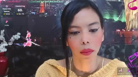 Queen Catalella online show from May 15, 2026, 4:08 am