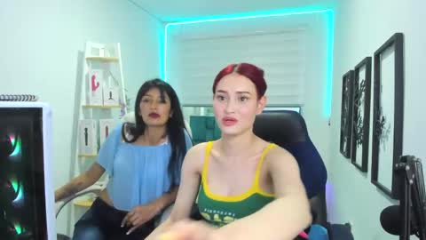 Snapshot of catalina_hot7 chatting on October 28, 2025, 3:43 am catalina_hot7 online show from October 28, 2025, 3:43 am