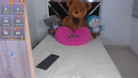 Snapshot of catalina_smith__ chatting on September 17, 2025, 11:17 pm Catalina  online show from September 17, 2025, 11:17 pm