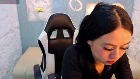 Snapshot of catalina_tx_ chatting on February 11, 2026, 2:00 pm Online 800 to 1400 online show from February 11, 2026, 2:00 pm