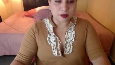 Snapshot of catalinajane1 chatting on June 4, 2026, 7:42 pm catalinajane1 online show from June 4, 2026, 7:42 pm