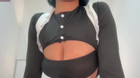 Catalina Ruiz online show from February 6, 2026, 9:51 pm