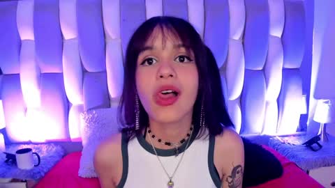 Cat  online show from December 13, 2024, 6:59 pm