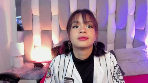 Cat  online show from December 19, 2024, 11:50 am