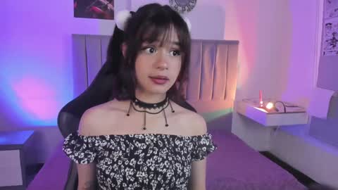 Cat  online show from December 29, 2024, 4:08 pm