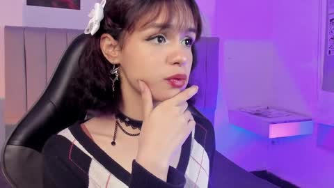 Cat  online show from January 3, 2025, 7:50 pm