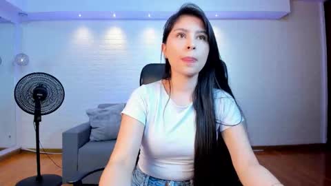 Catalina Santana online show from September 26, 2025, 7:29 pm