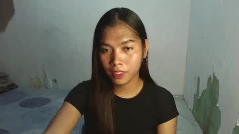 Snapshot of catherine_365 chatting on September 17, 2025, 6:37 am catherine_365 online show from September 17, 2025, 6:37 am