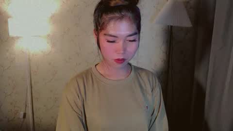 Snapshot of catherine_365 chatting on October 28, 2025, 7:05 pm catherine_365 online show from October 28, 2025, 7:05 pm