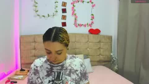 catherine_and_tara online show from June 20, 2026, 8:22 pm
